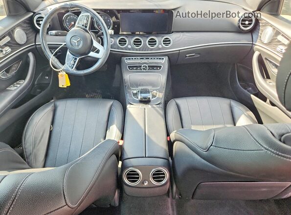WDDZF6JB0KA525152 2019 MERCEDES-BENZ E Black Vista del salpicadero