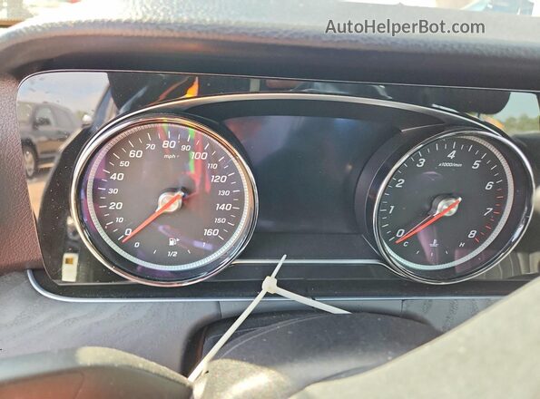 WDDZF6JB0KA525152 2019 MERCEDES-BENZ E Black Vista del cuadro de instrumentos