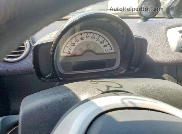 WMEEJ9AA8GK843247 2016 SMART FORTWO White ხელსაწყოთა პანელის ხედი