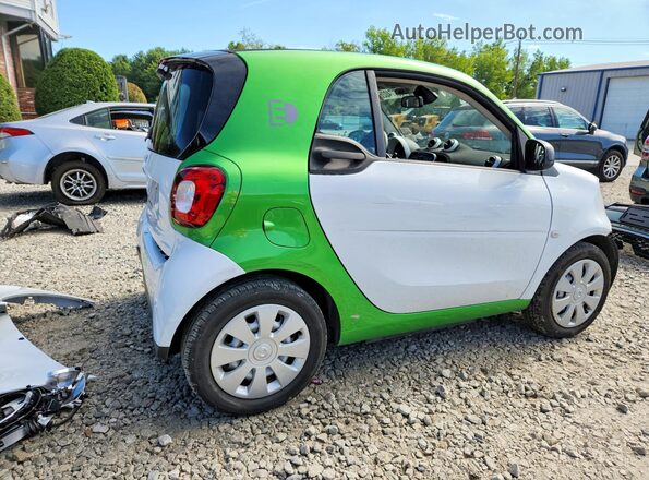 WMEFJ9BAXJK247129 2018 SMART FORTWO Белый Задняя правая четверть