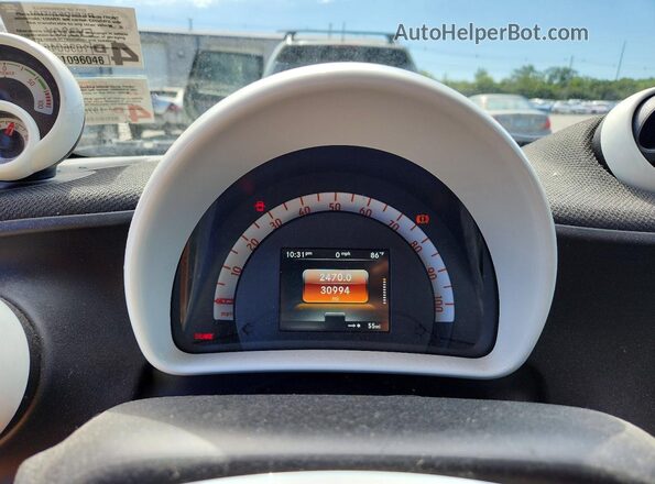 WMEFJ9BAXJK247129 2018 SMART FORTWO Белый Вид щитка приборов
