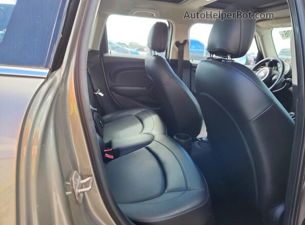 WMWXU1C54J2F79774 2018 MINI COOPER Silver Rear interior view
