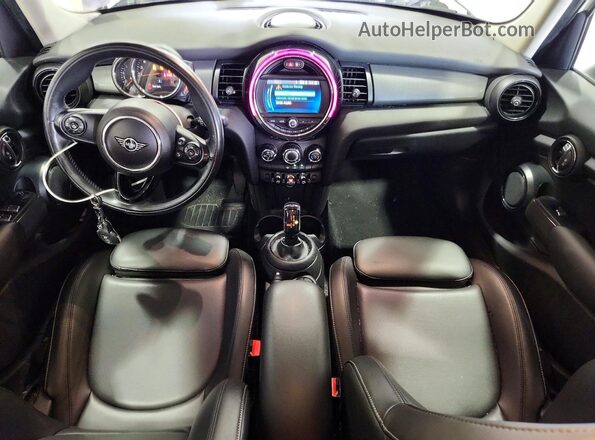 WMWXU7C04L2L97502 2020 MINI COOPER Beige Vista del salpicadero