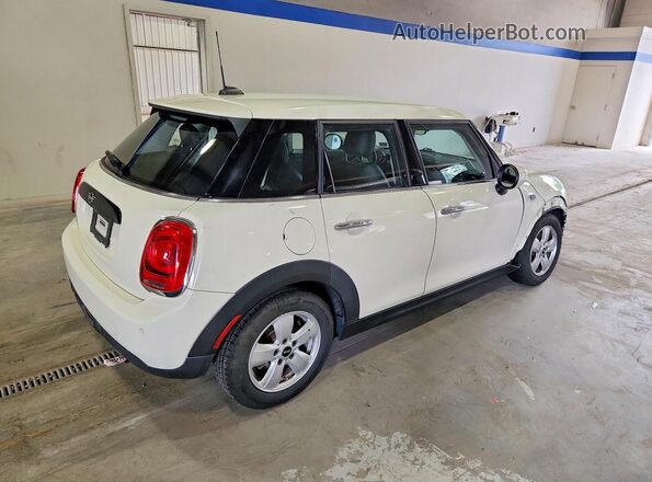 WMWXU7C04L2L97502 2020 MINI COOPER Beige Trasero derecho