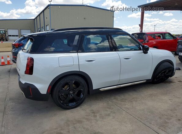 WMZ23GA08T7U57464 2026 MINI COUNTRYMAN Белый Задняя правая четверть