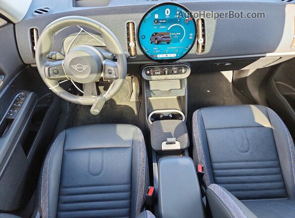 WMZ23GA08T7U58677 2026 MINI COUNTRYMAN Blue Widok deski rozdzielczej