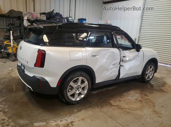 WMZ23GA09V7V63070 2027 MINI COUNTRYMAN Белый Задняя правая четверть