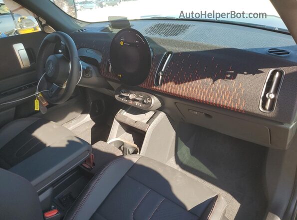 WMZ33GA07S7S71725 2025 MINI COUNTRYMAN Черный Вид панели приборов