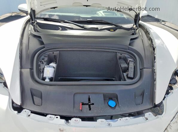 WP0AA2Y15NSA15165 2022 PORSCHE TAYCAN White Вид задньої частини салону