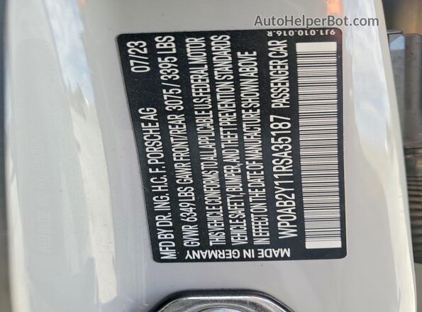 WP0AB2Y11RSA35187 2024 PORSCHE TAYCAN Gray Вид підкапотного простору