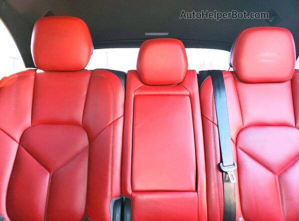 WP1AA2A22GLA09741 2016 PORSCHE CAYENNE Black უკანა სავარძლების ხედი