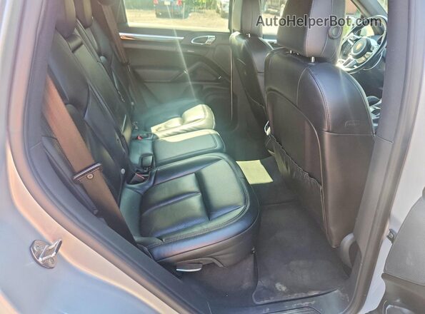 WP1AA2A24GLA03956 2016 PORSCHE CAYENNE Silver Rear interior view