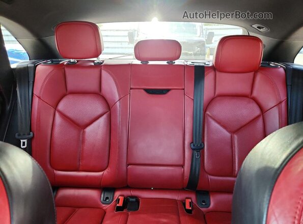 WP1AA2A50JLB06261 2018 PORSCHE MACAN Черный Вид задних сидений