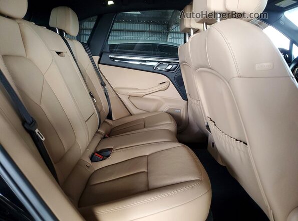 WP1AA2A58NLB11052 2022 PORSCHE MACAN Black უკანა სალონის ხედი