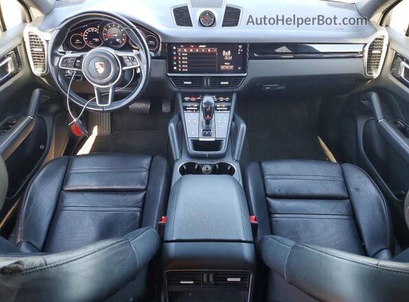 WP1AA2AY6PDA01575 2023 PORSCHE CAYENNE Black Vista del salpicadero