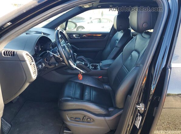 WP1AA2AY6PDA01575 2023 PORSCHE CAYENNE Black Vista interior delantera