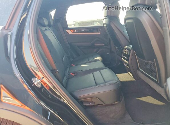 WP1AA2AYXSDA01507 2025 PORSCHE CAYENNE Black Vista de los asientos traseros