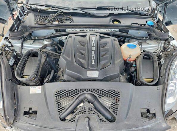 WP1AB2A52JLB35502 2018 PORSCHE MACAN Silver Engine compartment view