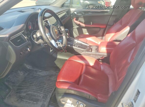 WP1AB2A54HLB11311 2017 PORSCHE MACAN White Вид салону спереду