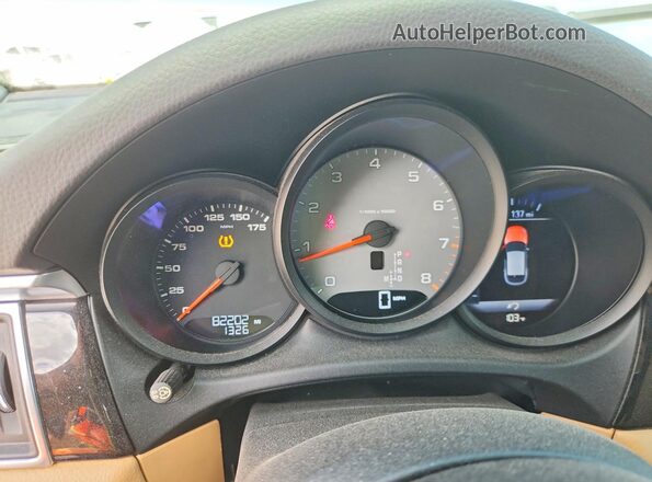 WP1AB2A55JLB31606 2018 PORSCHE MACAN Gray უკანა სავარძლების ხედი