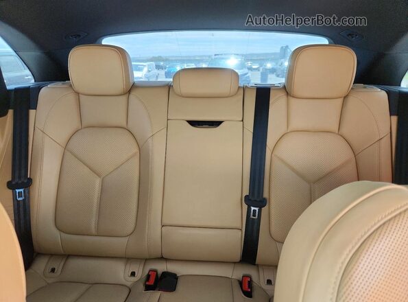 WP1AB2A55JLB31606 2018 PORSCHE MACAN Gray უკანა სალონის ხედი