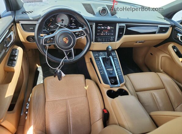 WP1AB2A55JLB31606 2018 PORSCHE MACAN Gray ხელსაწყოთა პანელის ხედი
