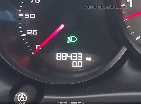 WP1AB2A56HLB11794 2017 PORSCHE MACAN Серый 
