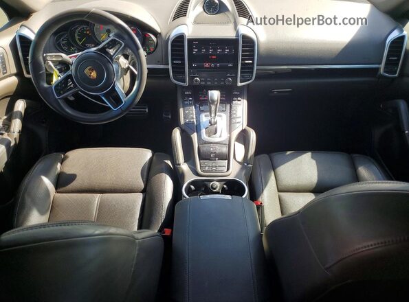WP1AE2A27HLA75689 2017 PORSCHE CAYENNE White წინა პანელის ხედი