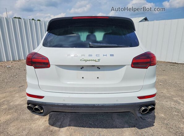 WP1AE2A2XHLA68929 2017 PORSCHE CAYENNE White Rear view