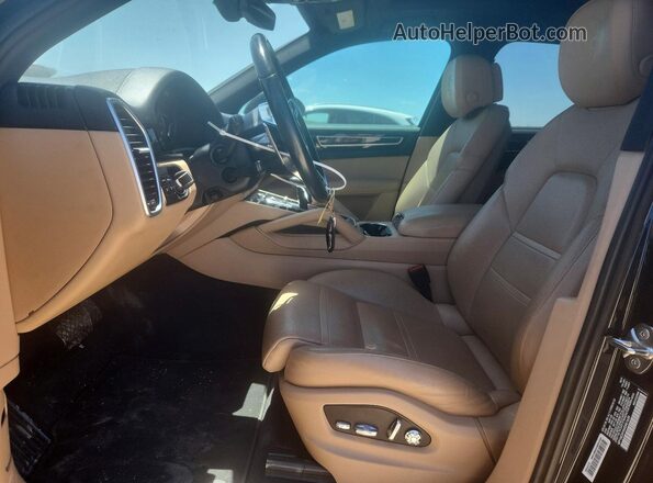 WP1AE2AY6KDA51633 2019 PORSCHE CAYENNE Black Front interior view