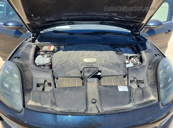 WP1AE2AY6KDA51633 2019 PORSCHE CAYENNE Black Engine compartment view
