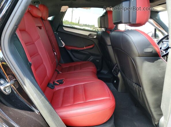 WP1AG2A57HLB51139 2017 PORSCHE MACAN Black Widok wnętrza z tyłu