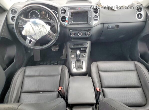 WVGAV7AX2GW554461 2016 VOLKSWAGEN TIGUAN Black Առջևի վահանակի տեսք