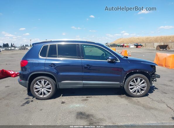 WVGAV7AX2GW572314 2016 VOLKSWAGEN TIGUAN Blue Rear interior view