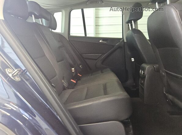 WVGAV7AX3GW600945 2016 VOLKSWAGEN TIGUAN Blue 