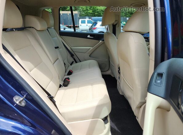 WVGAV7AX4GW616281 2016 VOLKSWAGEN TIGUAN Синий Вид задней части салона