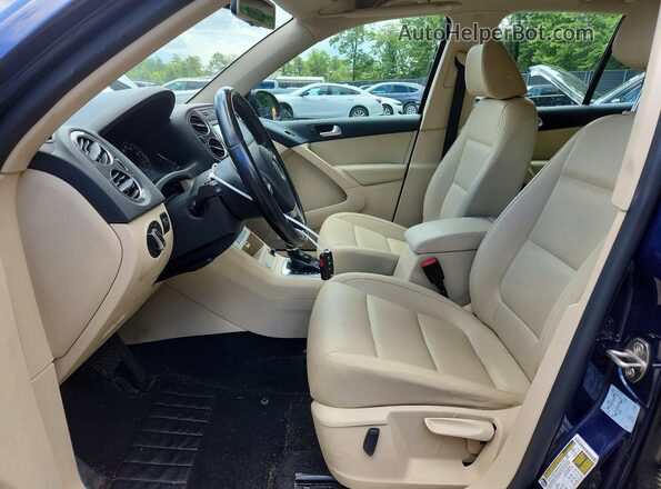 WVGAV7AX4GW616281 2016 VOLKSWAGEN TIGUAN Синий Вид салона спереди