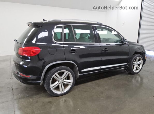 WVGAV7AX6GW088744 2016 VOLKSWAGEN TIGUAN Black 