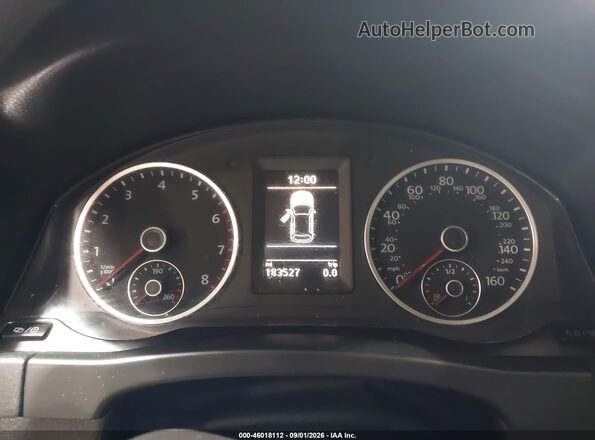 WVGBV7AX2GW523912 2016 VOLKSWAGEN TIGUAN White Vista de los asientos traseros