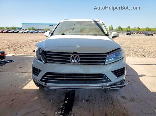 WVGEF7BP0HD003052 2017 VOLKSWAGEN TOUAREG White Դիմացի տեսք