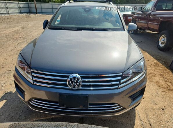 WVGRF7BP3HD006514 2017 VOLKSWAGEN TOUAREG Gray Հետևի տեսք