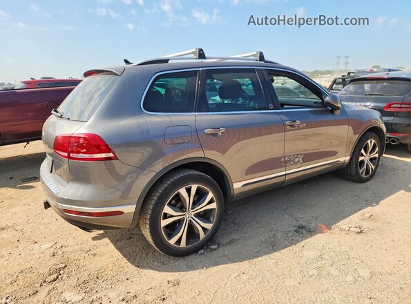 WVGRF7BP3HD006514 2017 VOLKSWAGEN TOUAREG Gray Առջևի աջ