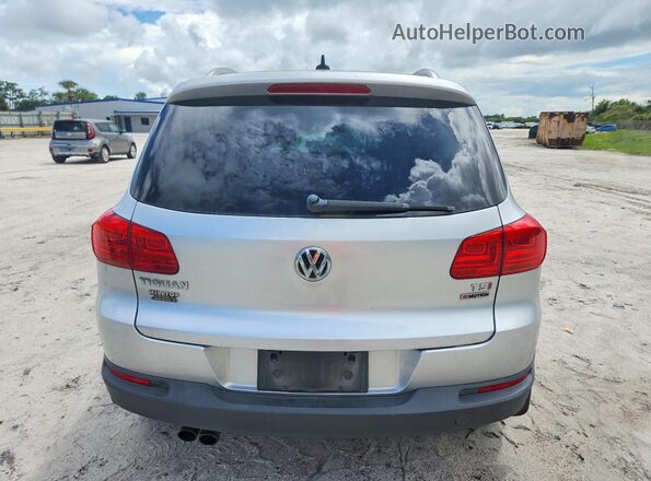 WVGSV7AX0HK012319 2017 VOLKSWAGEN TIGUAN Серебряный Вид сзади