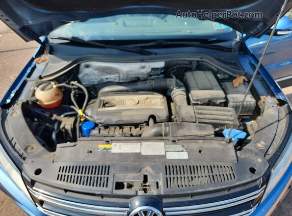 WVGSV7AX6HK006914 2017 VOLKSWAGEN TIGUAN Blue Вид підкапотного простору