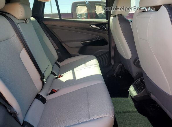 WVGTMPE27MP040007 2021 VOLKSWAGEN ID.4 Blue Vista interior trasera