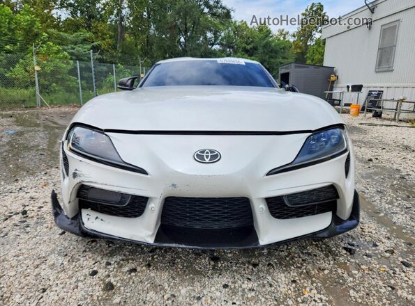 WZ1DB0C09NW050134 2022 TOYOTA GR White Widok z przodu