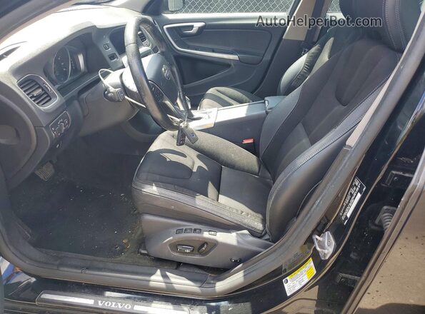 YV126MFJ6G2410180 2016 VOLVO S60 Черный Вид салона спереди