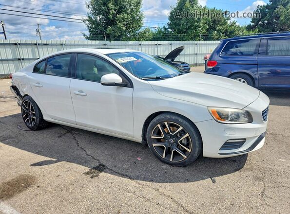 YV140MTL2H2426510 2017 VOLVO S60 White Delantero derecho
