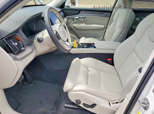 YV4062PF2T1494507 2026 VOLVO XC90 White წინა სალონის ხედი