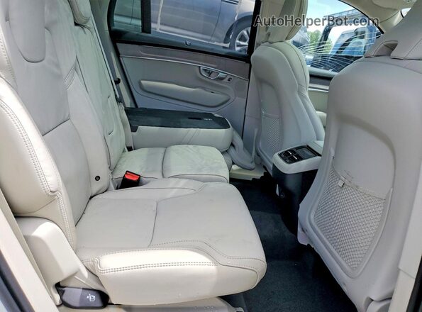 YV4062PF2T1494507 2026 VOLVO XC90 White უკანა სალონის ხედი
